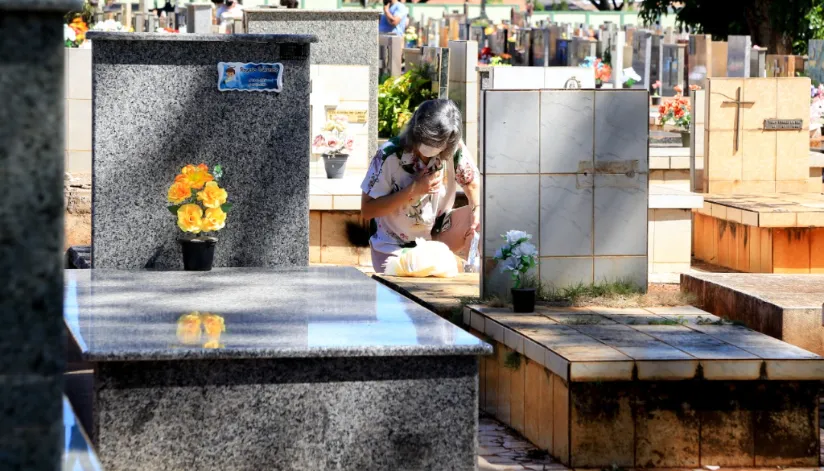 Túmulos em situação de abandono no Cemitério Municipal serão desapropriados