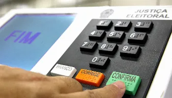 Paraná registra 121 crimes eleitorais no primeiro turno das eleições municipais Paraná registra 121 crimes eleitorais no primeiro turno das eleições municipais