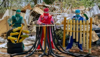 Espetáculo “Ritornelo” transforma lixo em música e promove oficinas de inclusão cultural em Maringá Espetáculo “Ritornelo” transforma lixo em música e promove oficinas de inclusão cultural em Maringá