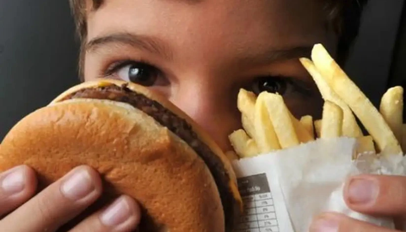 Pela primeira vez, número de crianças obesas ultrapassa o de desnutridas Pela primeira vez, número de crianças obesas ultrapassa o de desnutridas