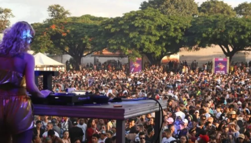 Carnaval 2025: confira a programação de festas em Maringá