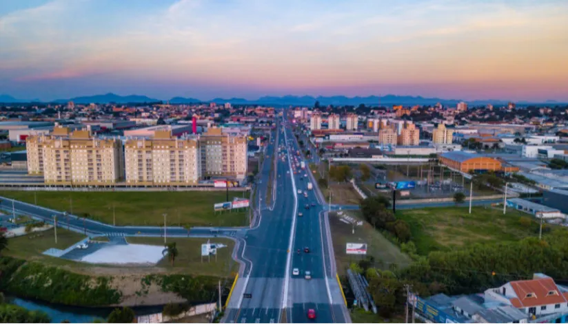 Prefeitura de Pinhais abre concursos com salários de até R$ 9 mil