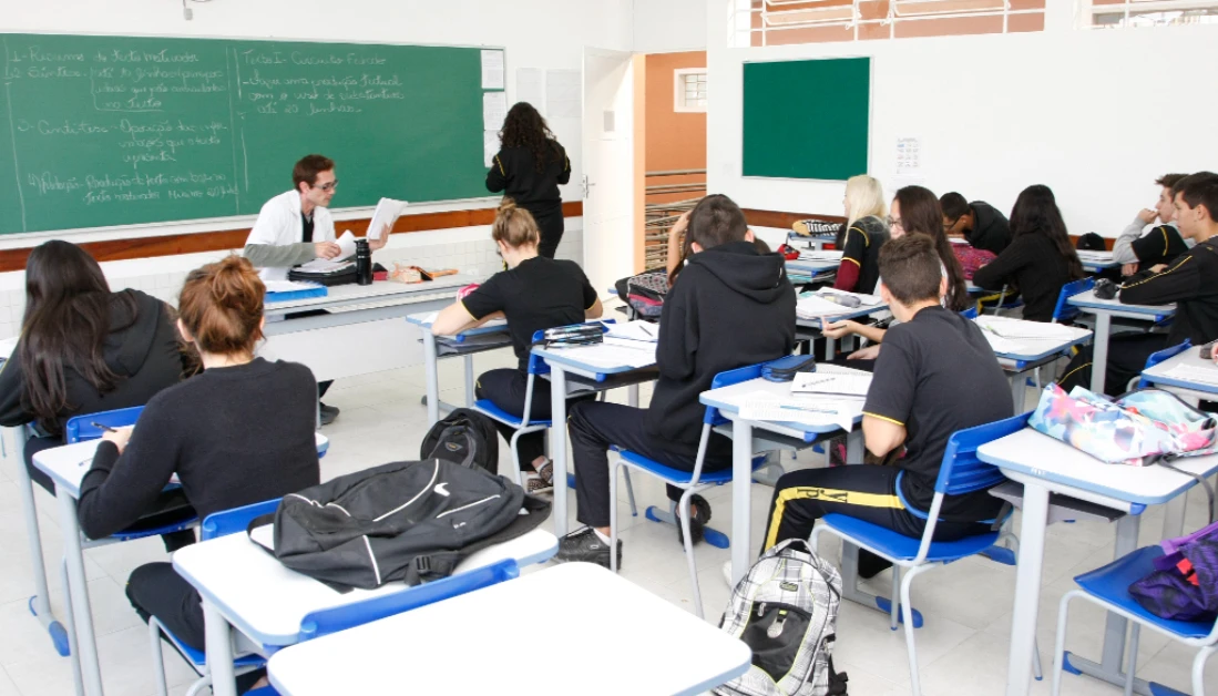 Professores da rede estadual terão reajuste salarial de até 11% Professores da rede estadual terão reajuste salarial de até 11%