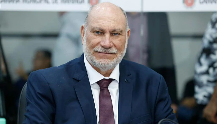Após cassação de Cris Lauer, novo vereador toma posse na Câmara de Maringá; saiba mais Após cassação de Cris Lauer, novo vereador toma posse na Câmara de Maringá; saiba mais