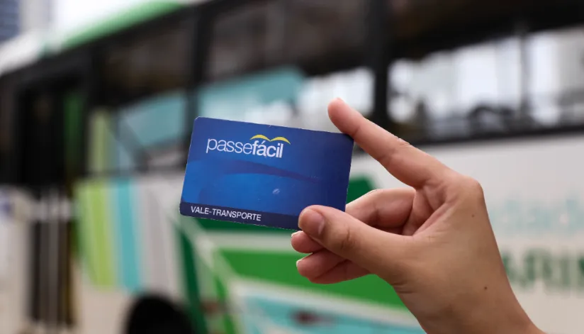 Tarifa do transporte coletivo de Maringá terá aumento de R$ 0,80 para os usuários Tarifa do transporte coletivo de Maringá terá aumento de R$ 0,80 para os usuários