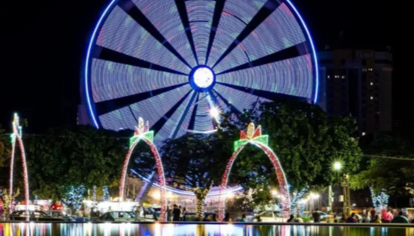 Confira preço e horário de funcionamento da Roda Gigante e Carrossel instalados na Praça da Catedral Confira preço e horário de funcionamento da Roda Gigante e Carrossel instalados na Praça da Catedral
