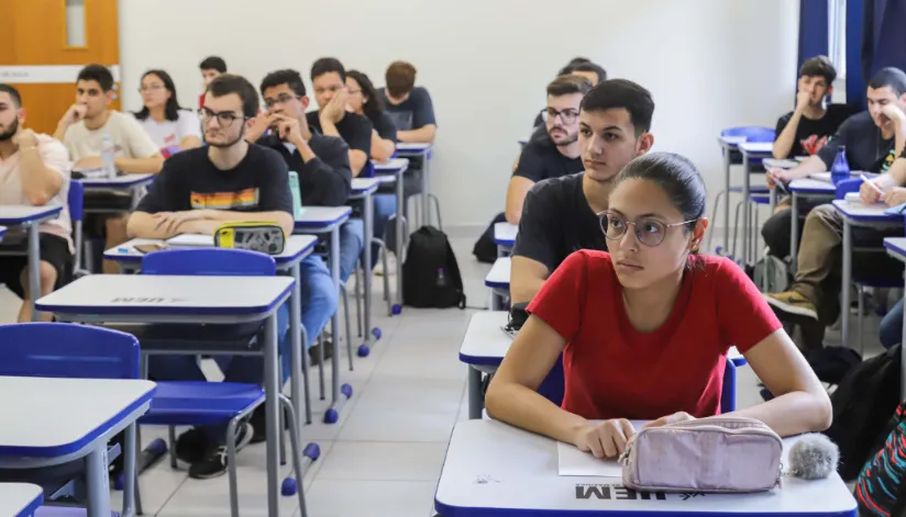 Paraná é o 2º estado com maior proporção de jovens matriculados no ensino superior Paraná é o 2º estado com maior proporção de jovens matriculados no ensino superior
