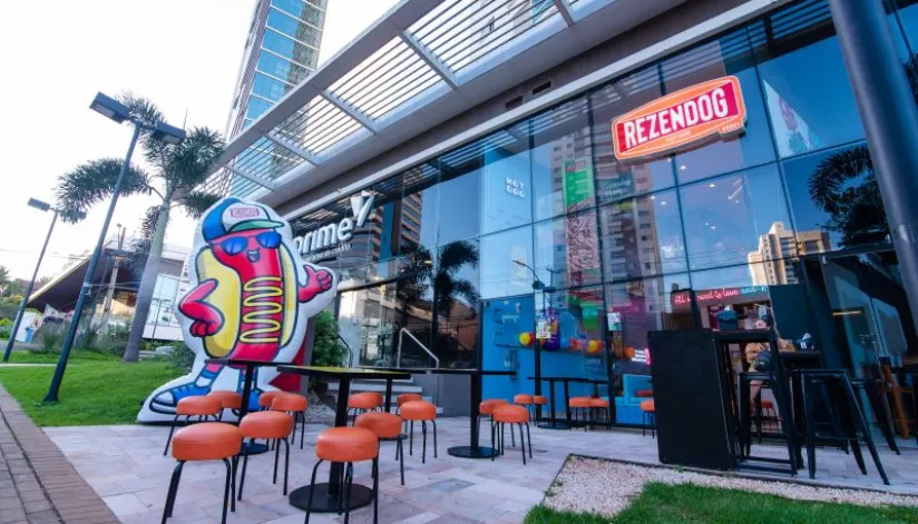 Rezendog inaugura em Maringá com distribuição de lanches grátis e prêmios de até R$ 10 mil